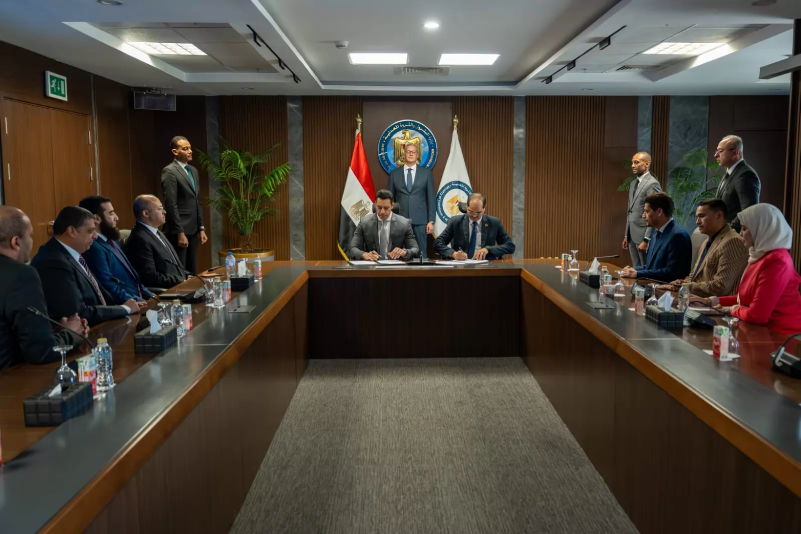 وزير البترول يشهد توقيع اتفاقية جديدة مع هاربور إنرجي 
